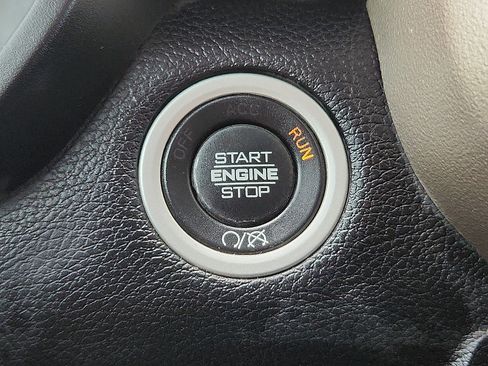 Used 2024 RAM 2500 Laramie w/ Safety Group AWD/4WD image 16