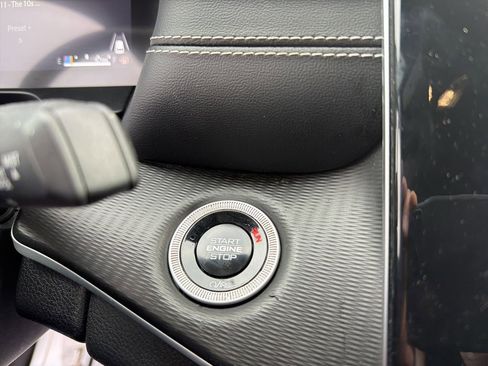 Used 2024 Jeep Grand Cherokee L Laredo image 25