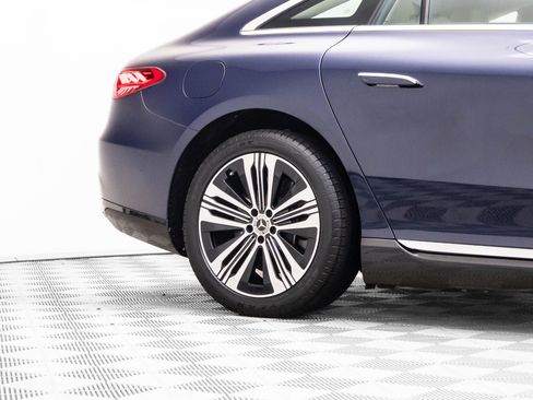 Used 2022 Mercedes-Benz EQS 450+ 450 image 32