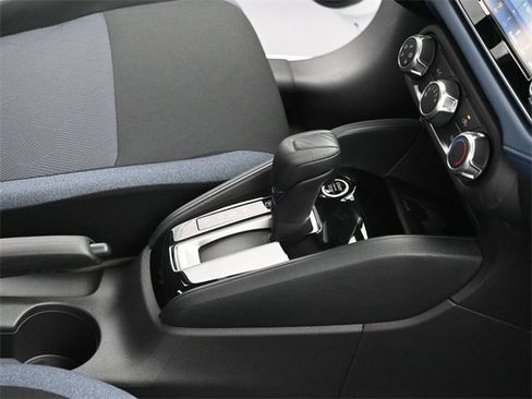 New 2025 Nissan Versa SV w/ Trunk Package image 35