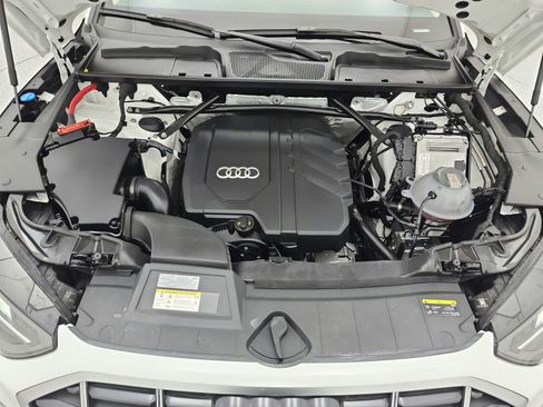 Used 2023 Audi Q5 2.0T Premium w/ Convenience Package AWD/4WD image 16