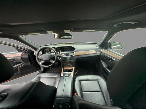 Used 2011 Mercedes-Benz E 350 4MATIC Sedan image 23
