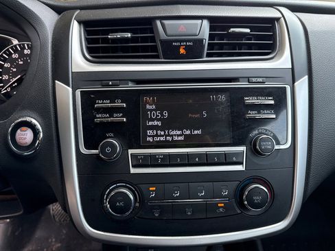 Used 2016 Nissan Altima 2.5 S w/ Power Driver Seat Package image 9