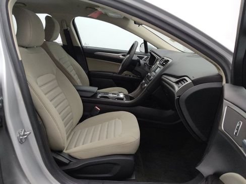 Used 2018 Ford Fusion S image 21