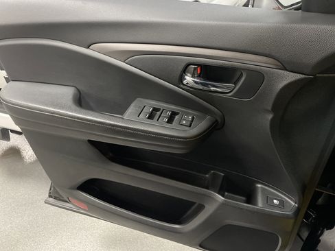 Used 2021 Honda Ridgeline Sport image 14