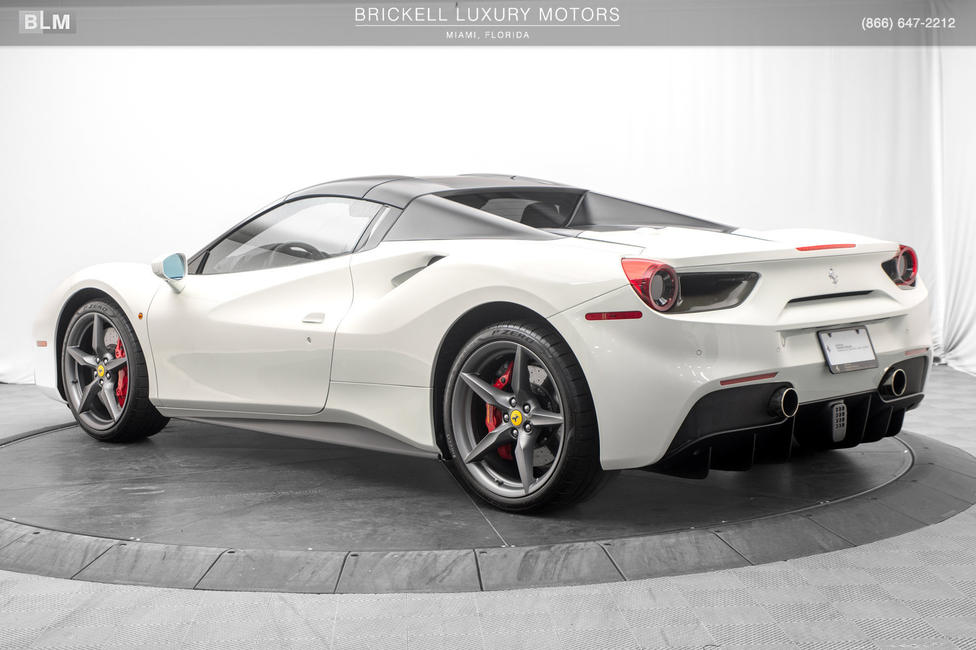 Used 2018 Ferrari 488 Spider RWD image 8