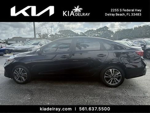 Used 2023 Kia Forte LXS image 5