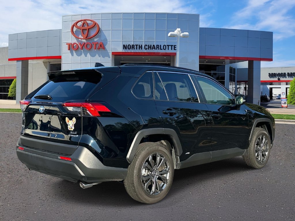 Used 2024 Toyota RAV4 XLE Premium w/ Weather Package AWD/4WD image 8