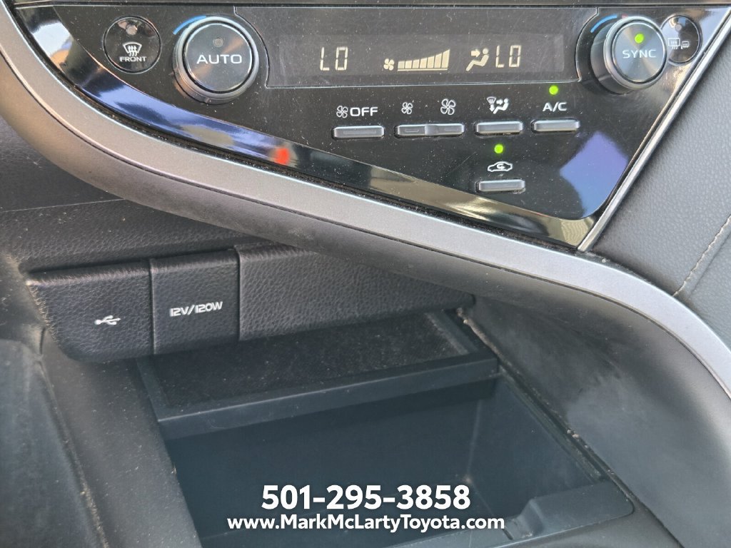 Used 2022 Toyota Camry SE FWD image 19