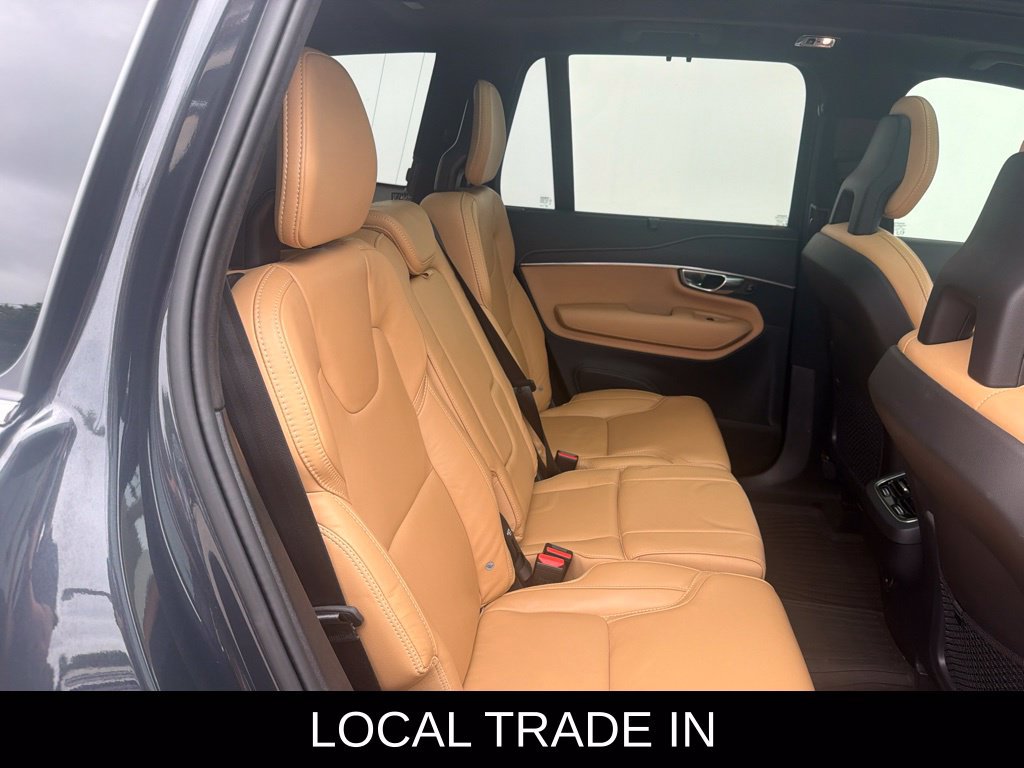 Used 2022 Volvo XC90 T6 Inscription w/ Lounge Package AWD/4WD image 12