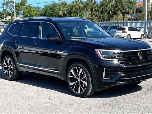 New 2026 Volkswagen Atlas SEL Premium R-Line AWD/4WD image 2
