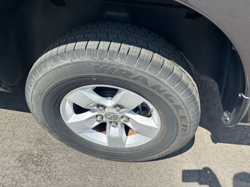 Used 2021 RAM 1500 Tradesman w/ Chrome Plus Package RWD image 7