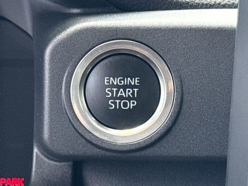Used 2025 Toyota 4Runner SR5 AWD/4WD image 44