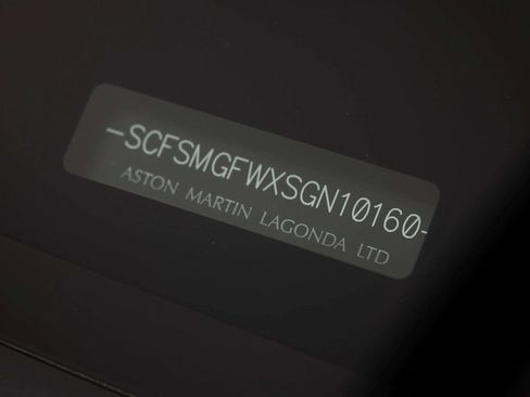 Used 2025 Aston Martin V8 Vantage Coupe image 47