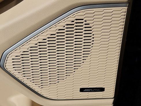 Used 2022 Jeep Grand Cherokee L Limited w/ Luxury Tech Group II image 31