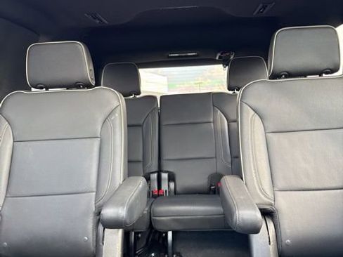 Used 2023 GMC Yukon SLT image 23