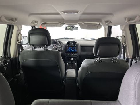 Used 2017 Jeep Patriot Latitude image 14