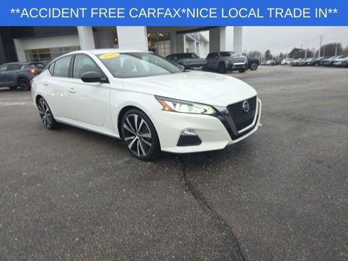 Used 2020 Nissan Altima 2.5 SR image 2