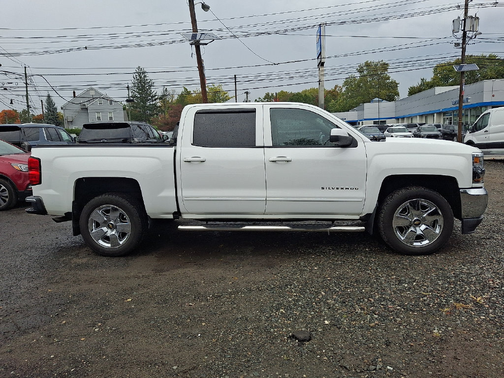 Used 2018 Chevrolet Silverado 1500 LT w/ All Star Edition AWD/4WD image 9