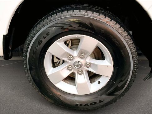 Used 2021 RAM 1500 Classic SLT image 34