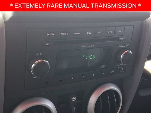 Used 2008 Jeep Wrangler Unlimited Sahara AWD/4WD image 16