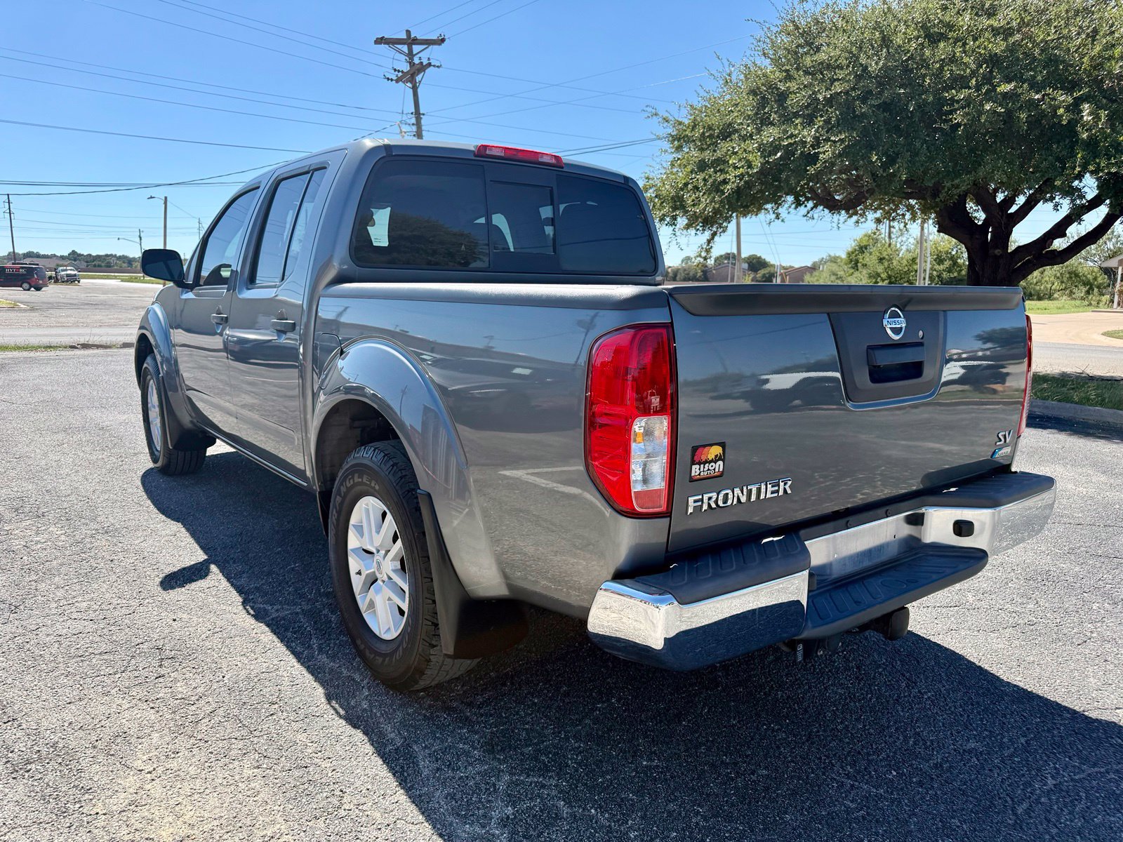 Used 2018 Nissan Frontier SV RWD image 5