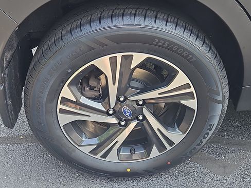 Certified 2024 Subaru Crosstrek 2.0i Premium AWD/4WD image 24