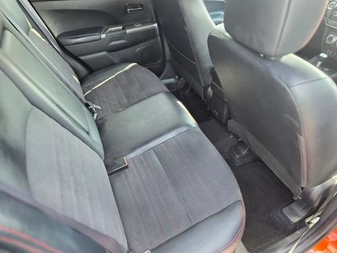 Used 2023 Mitsubishi Outlander Sport SE AWD/4WD image 37