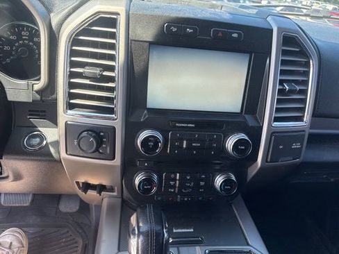 Used 2015 Ford F150 Lariat w/ Equipment Group 502A Luxury AWD/4WD image 26