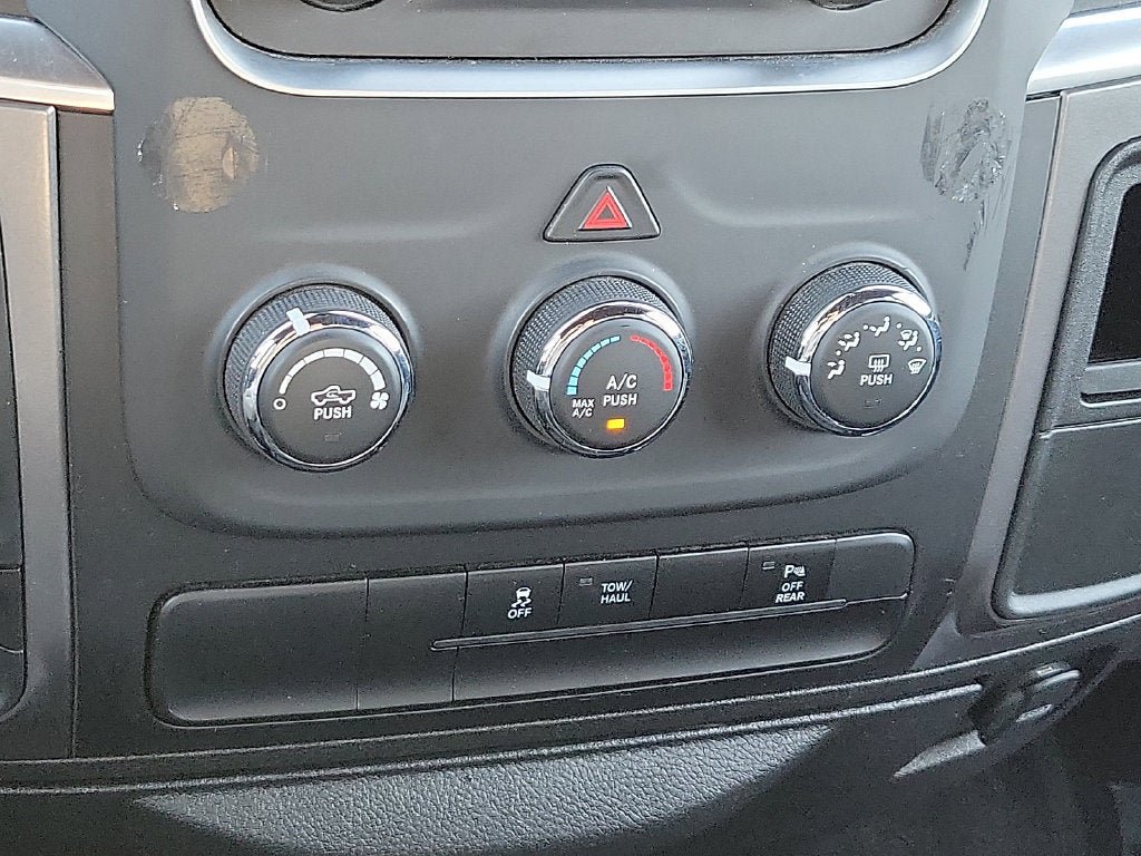 Used 2024 RAM 1500 Warlock AWD/4WD image 17