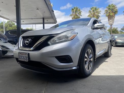 Used 2017 Nissan Murano S w/ Navigation Package AWD/4WD image 2