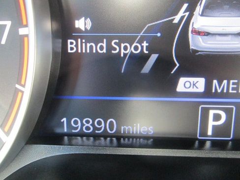 Used 2025 Nissan Altima 2.5 SV FWD image 20