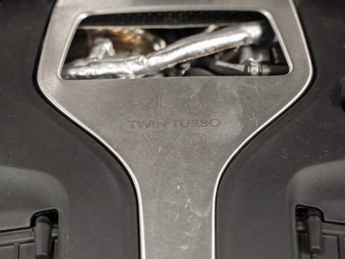 Used 2021 Aston Martin DBX image 58