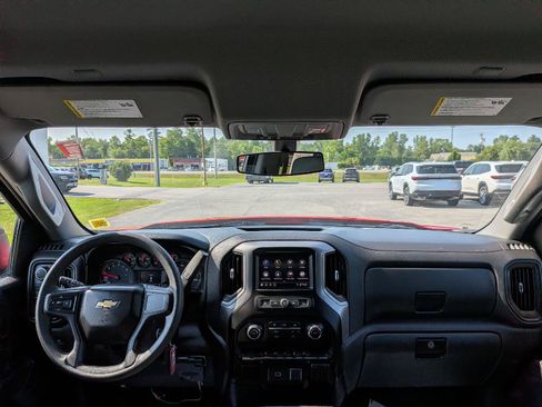 Used 2020 Chevrolet Silverado 1500 Custom w/ Custom Value Package AWD/4WD image 21