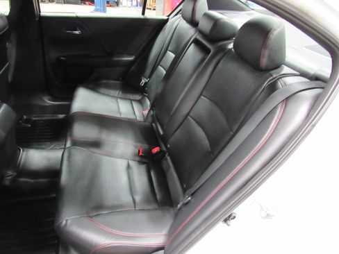 Used 2017 Honda Accord Sport Special Edition image 25