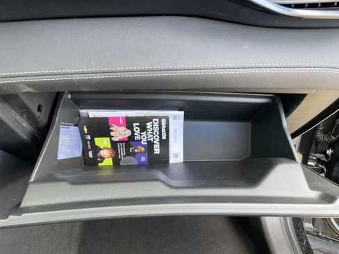 Used 2025 Buick Envision Preferred image 42