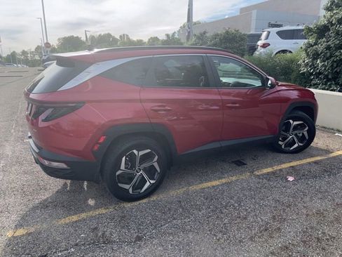 Used 2022 Hyundai Tucson SEL w/ Convenience + Premium Package AWD/4WD image 3