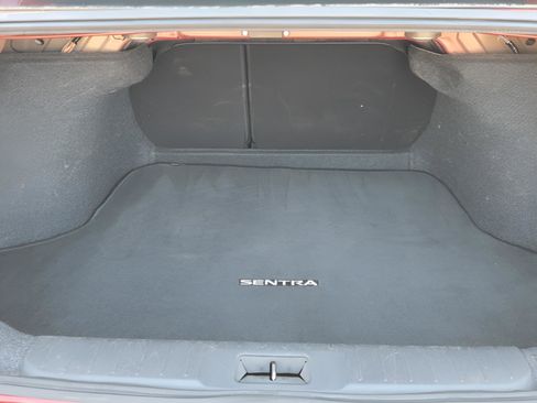 Used 2021 Nissan Sentra SR image 8