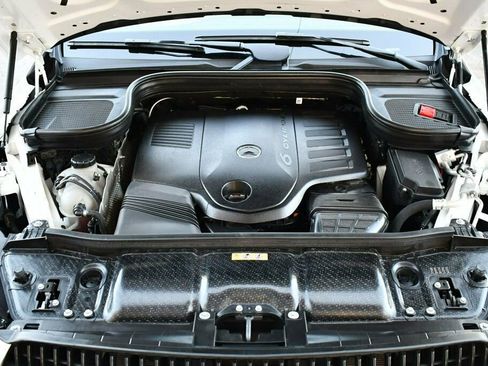 Used 2024 Mercedes-Benz GLE 450 4MATIC image 55