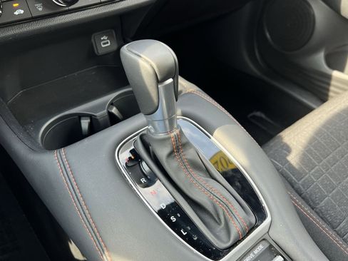 Used 2025 Honda HR-V Sport image 19