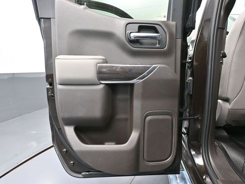 Used 2019 Chevrolet Silverado 1500 LTZ image 42