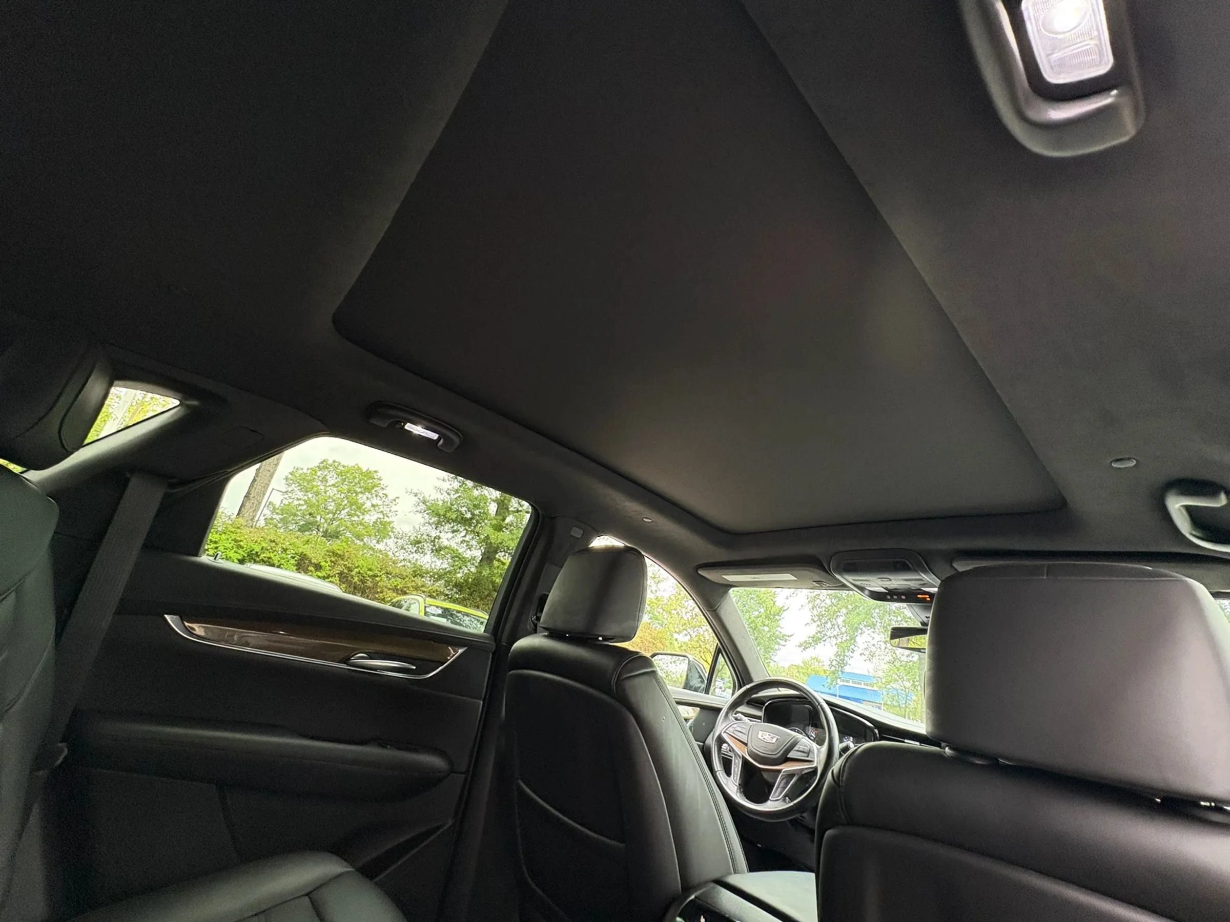 Used 2019 Cadillac XT5 Platinum AWD/4WD image 19