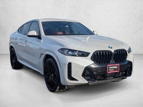 Used 2024 BMW X6 xDrive40i w/ Executive Package image 3