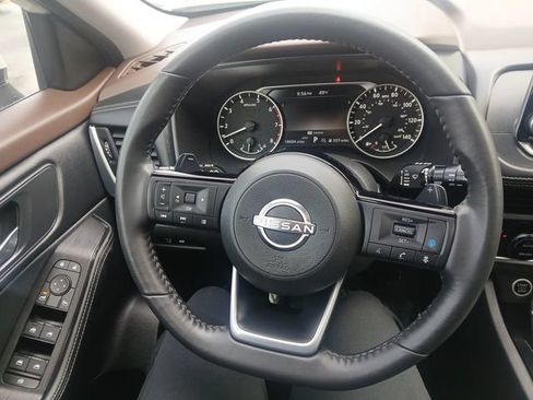 Used 2023 Nissan Rogue SV w/ SV Premium B Package AWD/4WD image 16