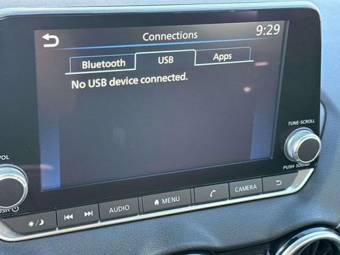 Certified 2024 Nissan Sentra SV FWD image 21