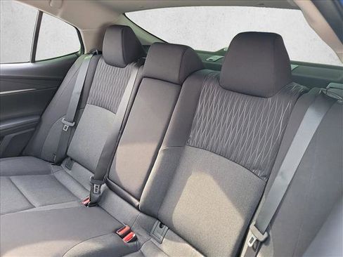 Used 2025 Toyota Camry LE w/ Convenience Package image 14