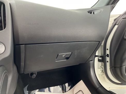 Used 2020 Nissan 370Z Coupe image 35