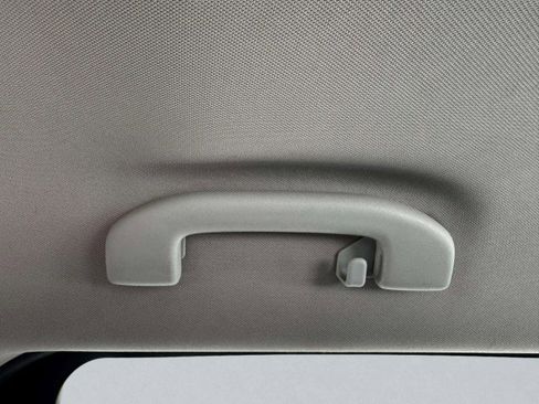 Used 2017 Nissan Titan SL image 44