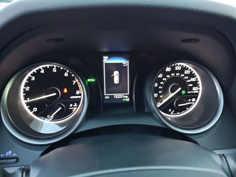 Used 2024 Toyota Camry SE w/ Convenience Package image 8