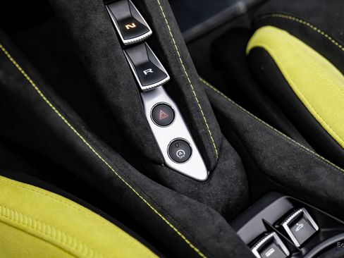 Used 2024 McLaren 750S Spider image 70